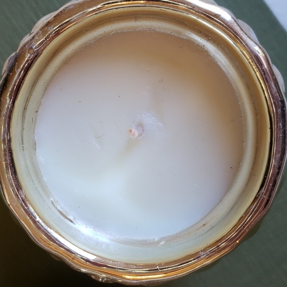 West Emory | Pineapple Tropical Scented Candle - Picture 6 of 12